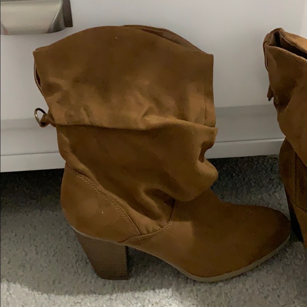 Boots - Picture 2 of 3